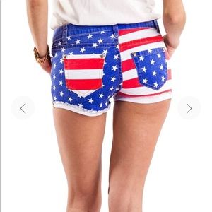 Tipsy Elves Women’s Liberty American Flag Jean Shorts sz Medium M